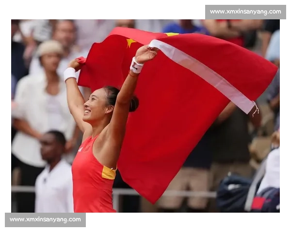 阿森纳青训新星与巴黎双雄同框：金童金球激励未来